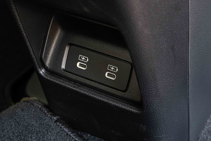 2nd Row Charging Outlet
