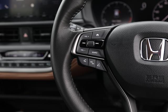 Steering Wheel Image - 1942