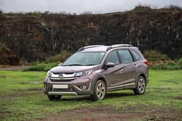 Honda BR-V Front Left Three Quarter