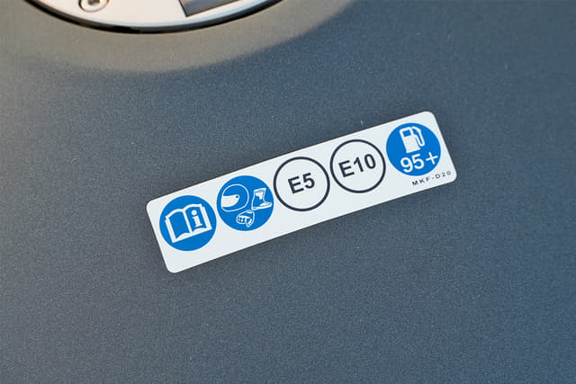 Closed Fuel Lid Image - 35241