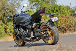 Honda Bikes Cb1000 Hornet Front Right Three Quarter