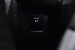 Isuzu Mu X Steering Mounted Controls
