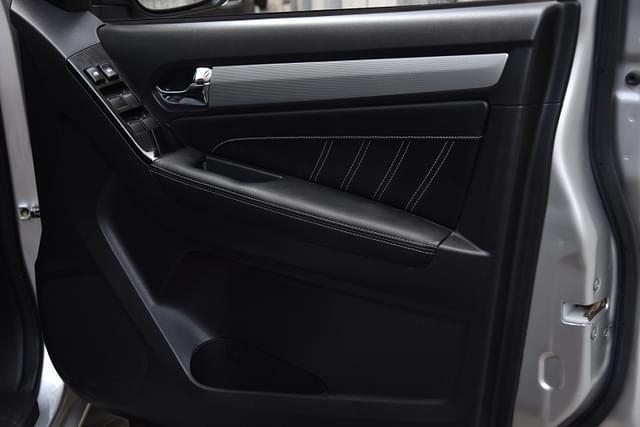 Door Controls Image - 11838