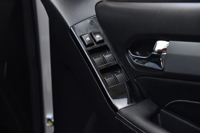 Door Controls Image - 11859