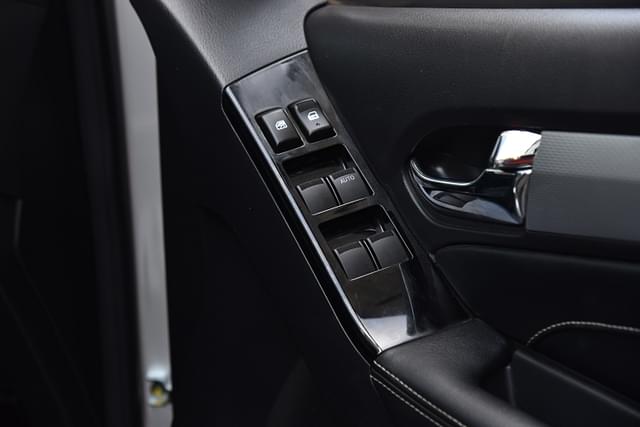 Door Controls Image - 11859