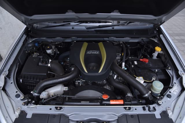 Open Bonnet Engine Shot Image - 12029