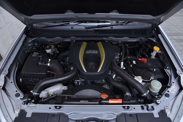 Open Bonnet Engine Shot Image - 12029