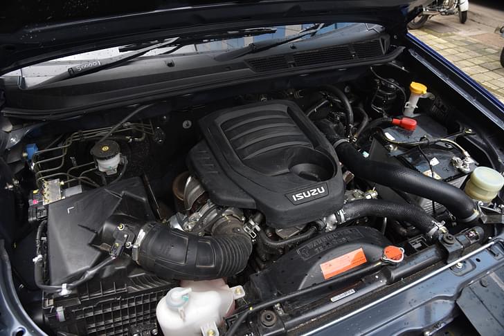 Isuzu D Max V Cross Open Bonnet Engine Shot
