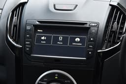 Isuzu D-Max V-Cross Infotainment System