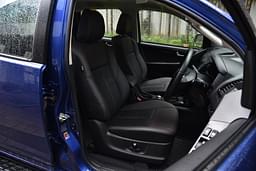Isuzu D Max V Cross Front Row Seats