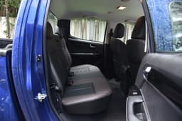Isuzu D-Max V-Cross Second Row Seats