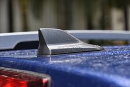 Isuzu D Max V Cross Antenna