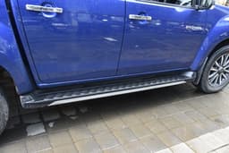 Isuzu D-Max V-Cross Body Colored Bumpers