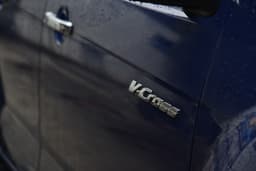 Isuzu D-Max V-Cross Color Blue