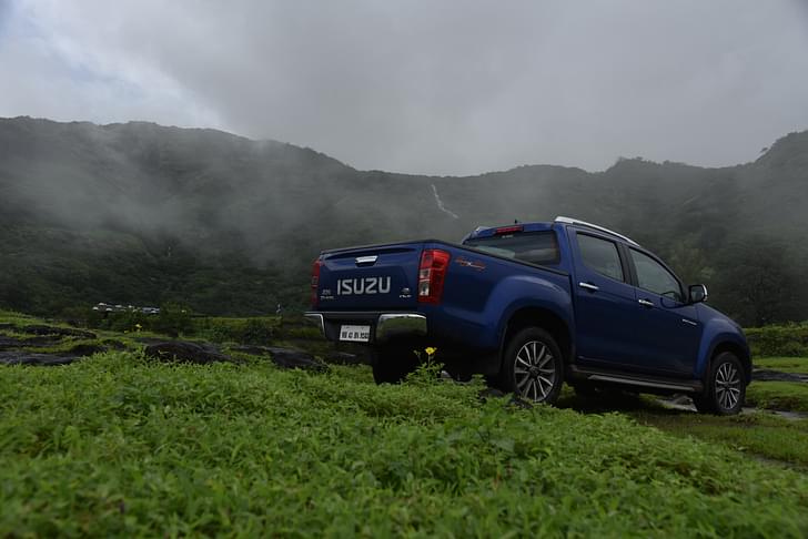 Isuzu D Max V Cross Rear View