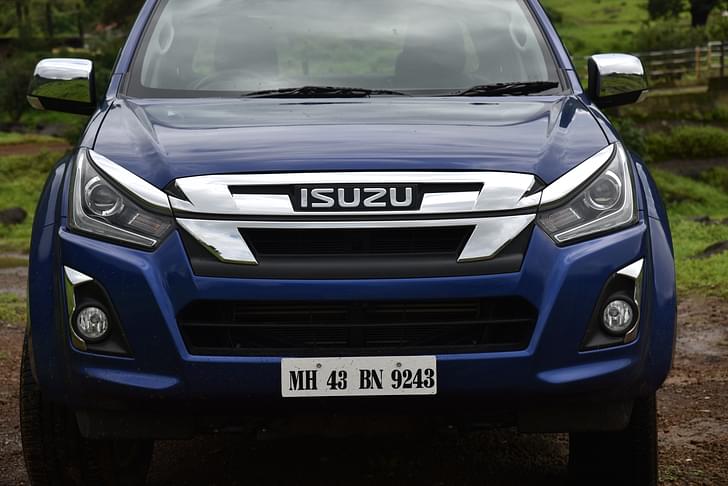 Isuzu D Max V Cross Front View