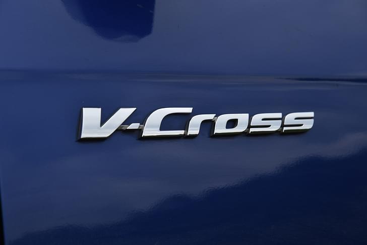 Isuzu D Max V Cross Color Blue