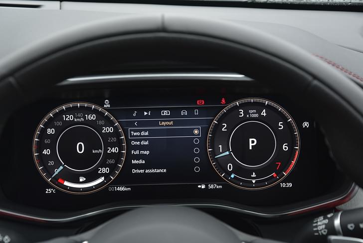 Jaguar F Pace Dashboard