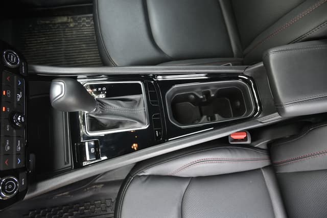 Armrest Image - 3624