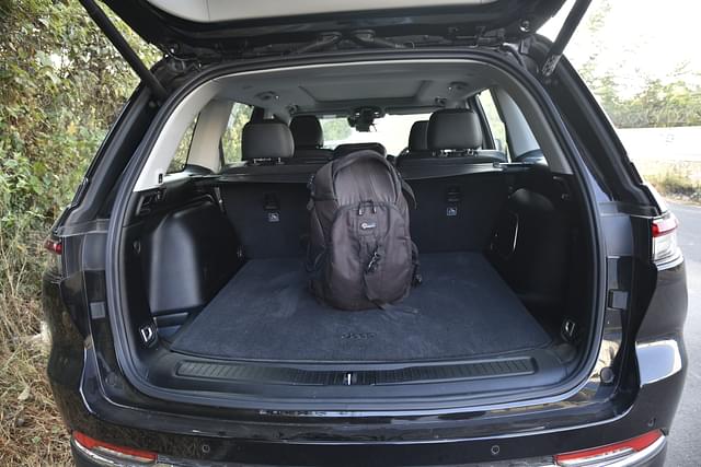 Rear View Image - 9329