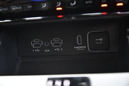 Jeep Grand Cherokee Aux Compatibility Connectivity