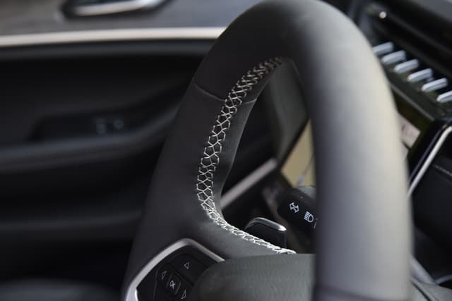 Steering Wheel Image - 11025