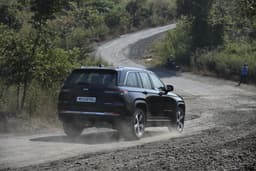 Jeep Grand Cherokee Rear View