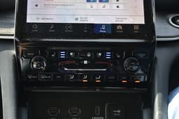 Jeep Grand Cherokee Infotainment System