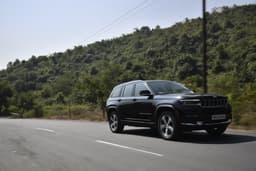 Jeep Grand Cherokee Front Left Three Quarter