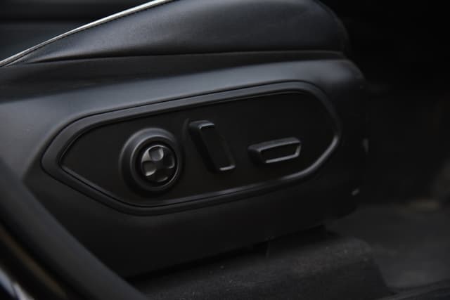 Door Controls Image - 11278