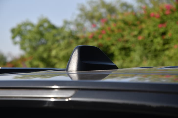 Jeep Meridian Antenna