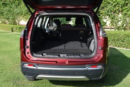 Jeep Meridian Rear View