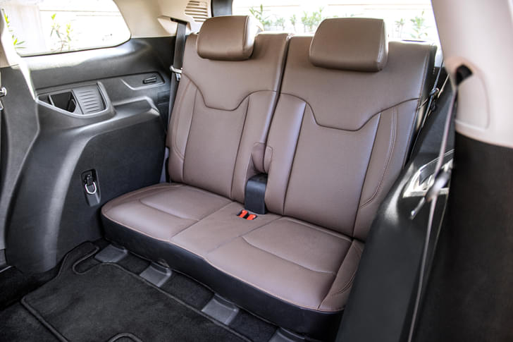 Jeep Meridian Second Row Seats