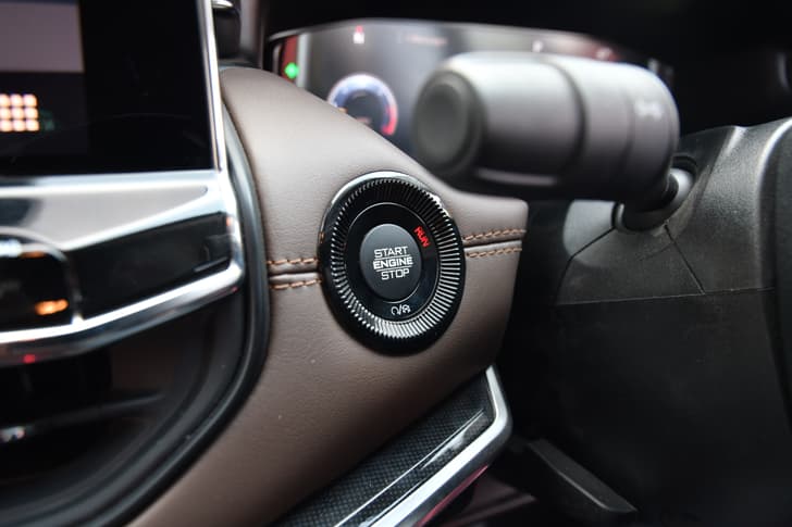 Jeep Meridian Infotainment System