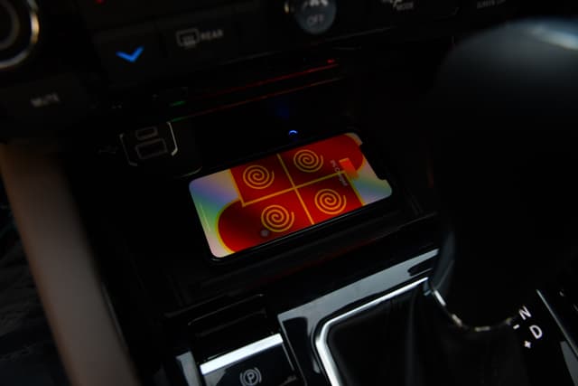 Charging Ports Image - 5575
