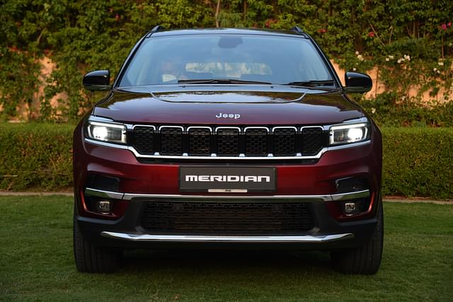 Front View Image - 5577