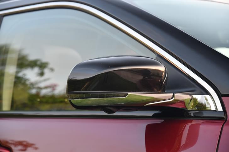 Jeep Meridian Color Black