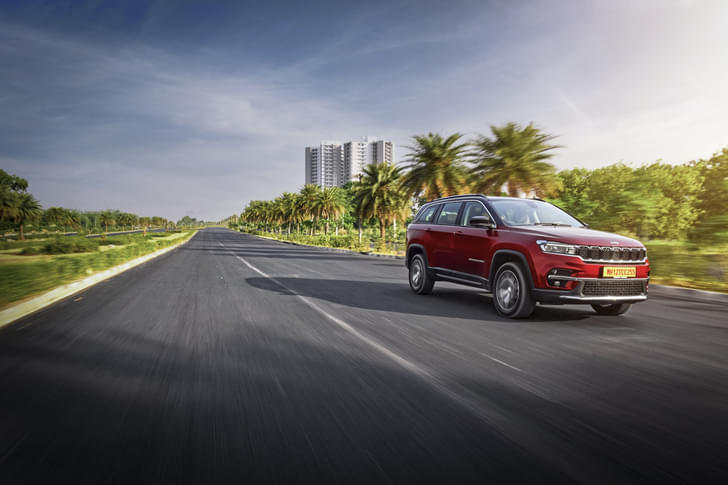 Jeep Meridian Front Right Three Quarter