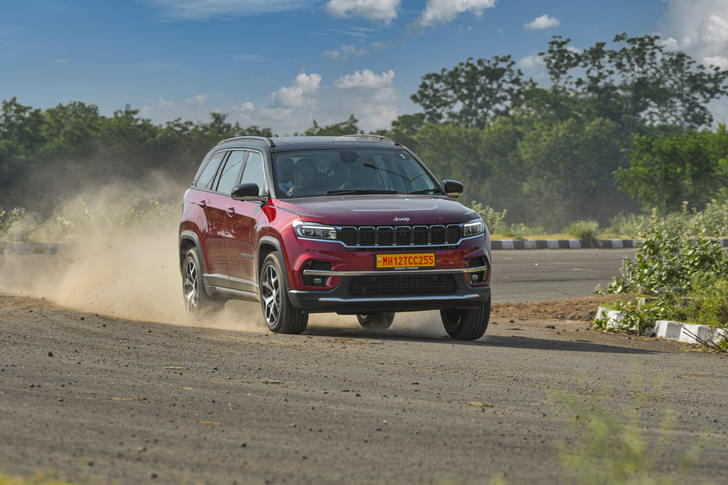 Jeep Meridian Front Right Three Quarter