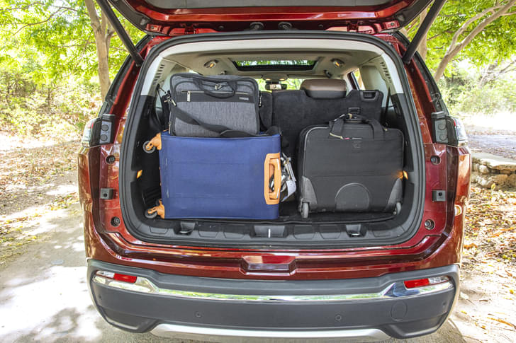 Jeep Meridian 12V Boot Power Outlet