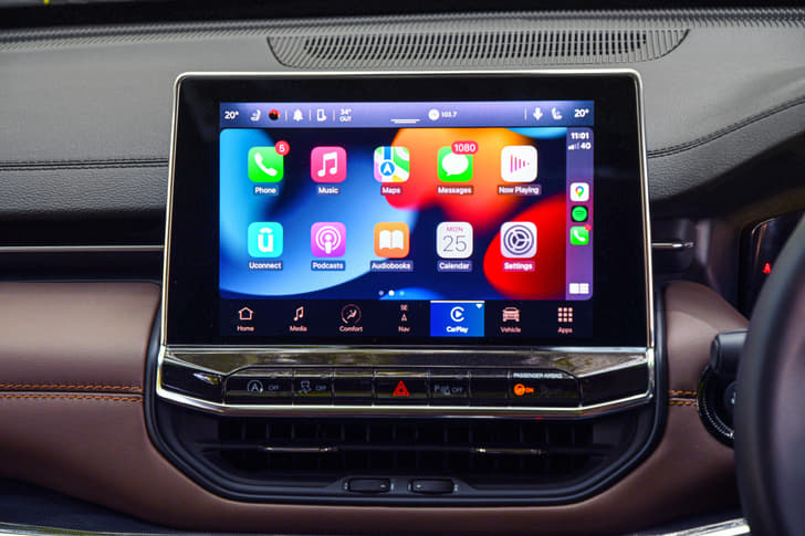 Jeep Meridian Dashboard