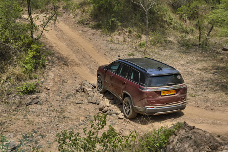 Jeep Meridian Rear View