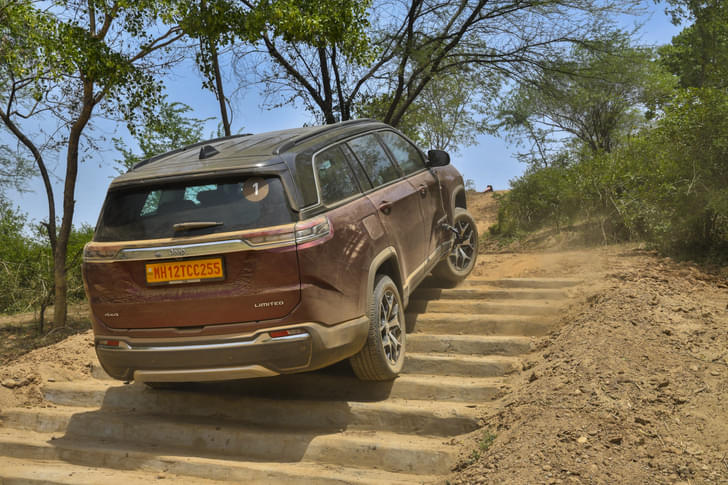 Jeep Meridian Rear View