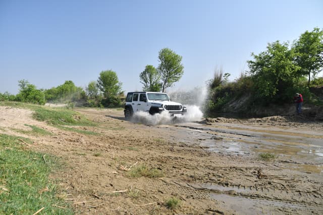 Front View Image - 5154