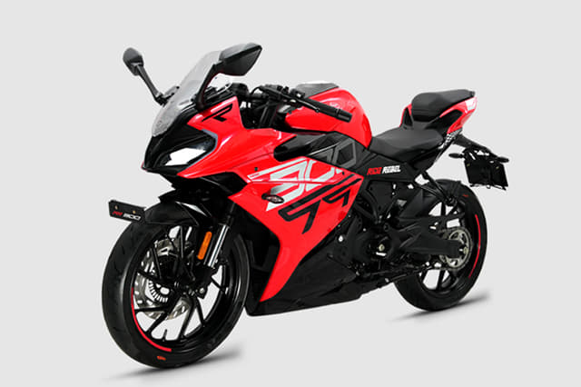 Front Left Three Quarter Image - 31285