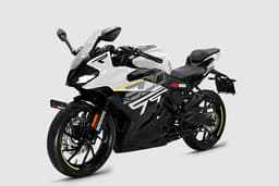 Keeway Rr300 Front Left Three Quarter