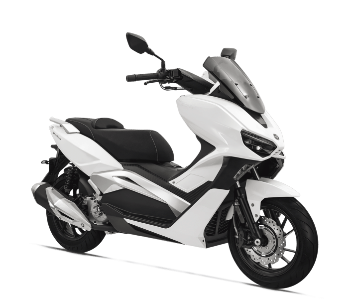 Keeway Vieste 300 Front View