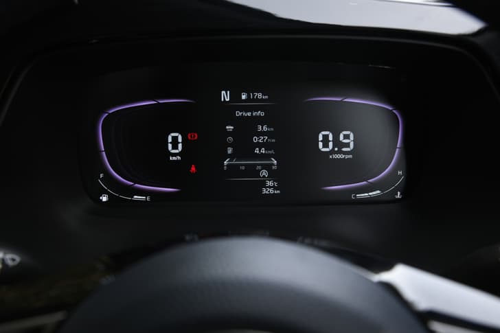 Kia Carens Dashboard