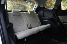 Kia Carens Second Row Seats