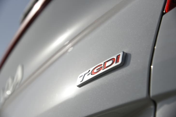 Kia Carens Color Silver